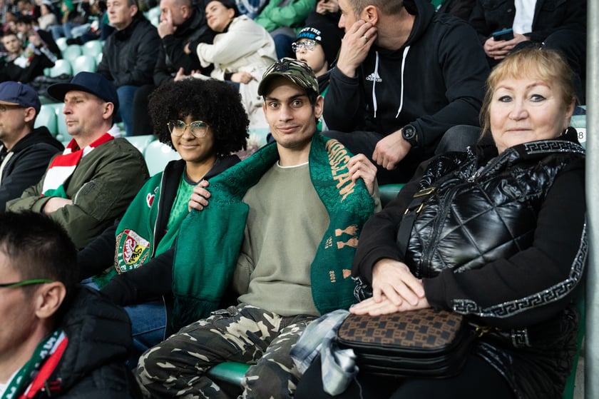 Kibice na meczu Śląska z Widzewem (2 marca 2024) na Tarczyński Arenie